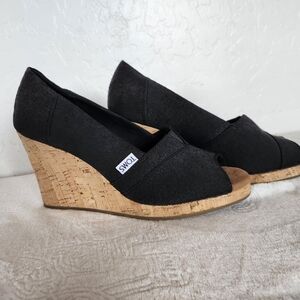 TOMS Women's Black Wedge Shoes